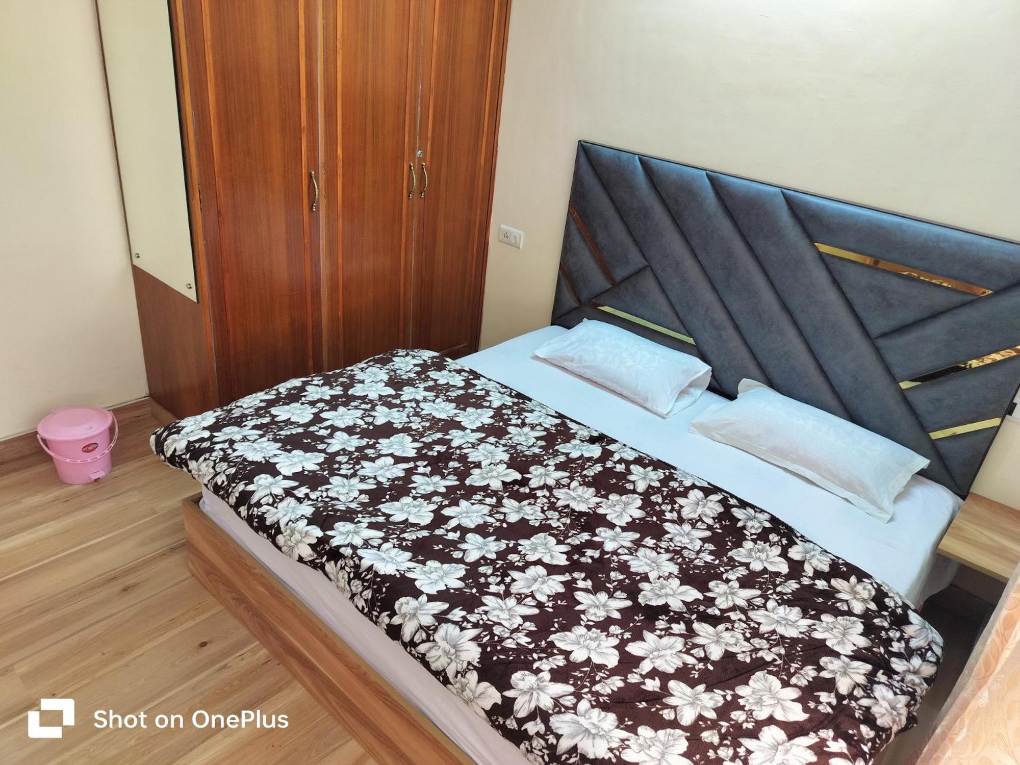 Shimla Vibes B & B Free Pick & Drop From Isbt Shimla Ngoại thất bức ảnh